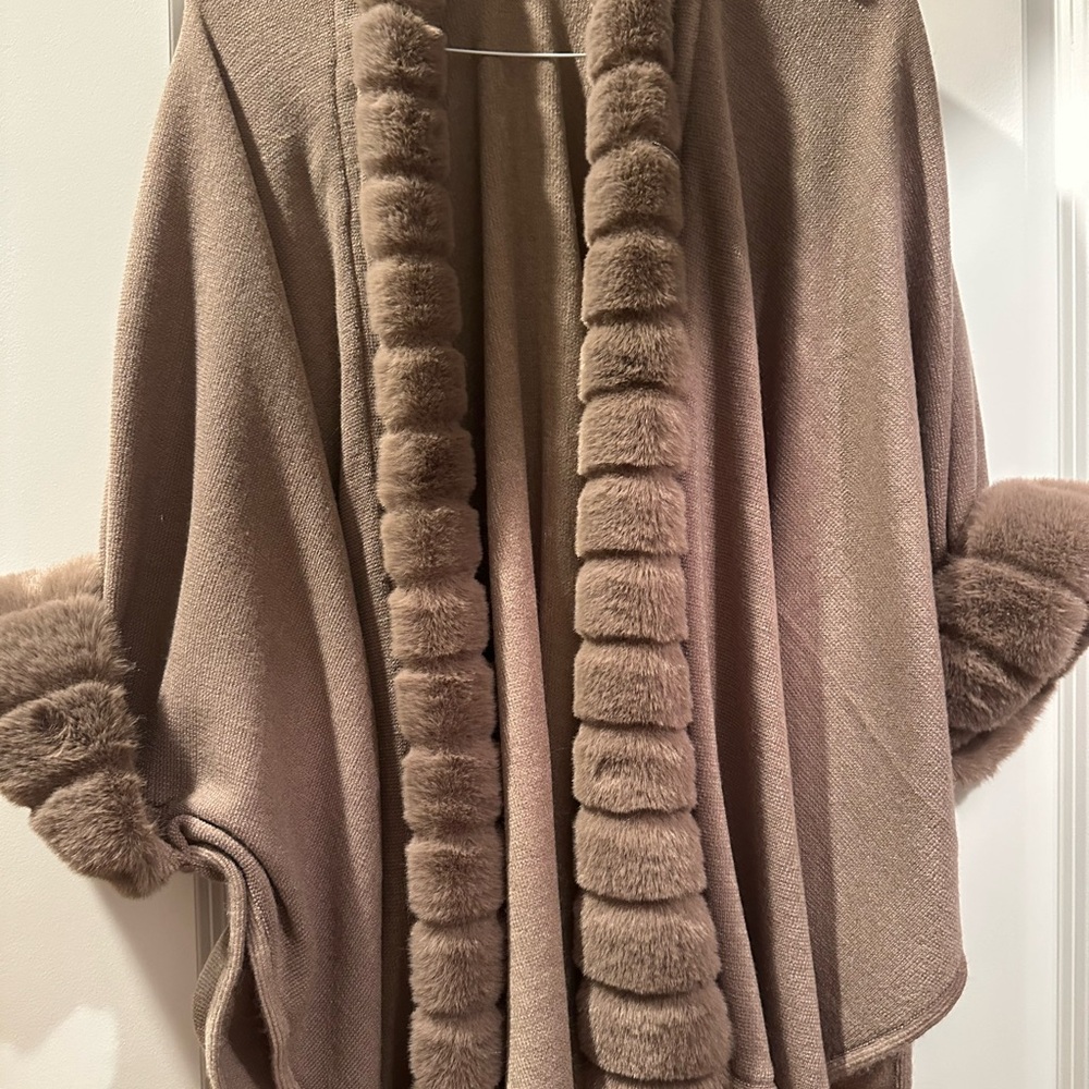 Elegant Tan Sweater with Faux Fur Trim
